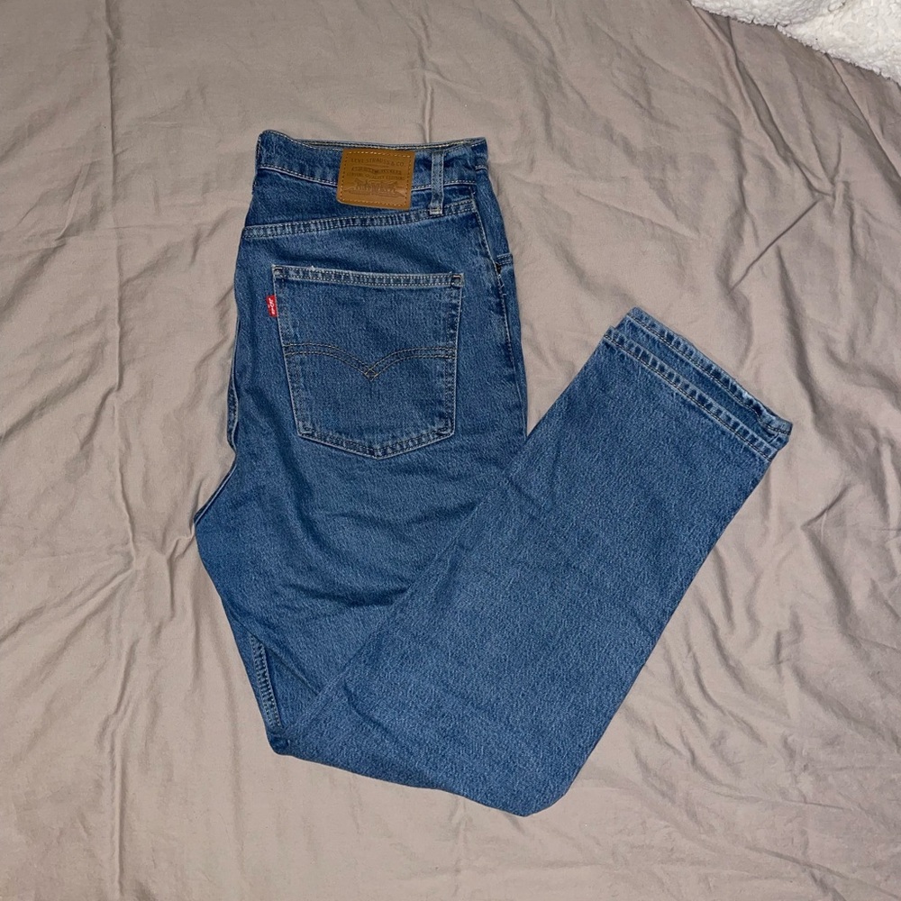 Levi’s Wedgie Straight  Medium Wash